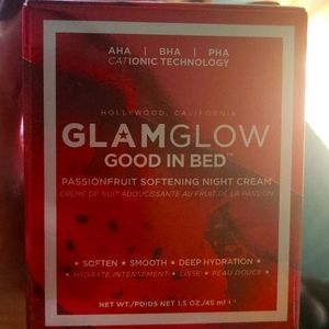 Glamglow good in bed moisturizer